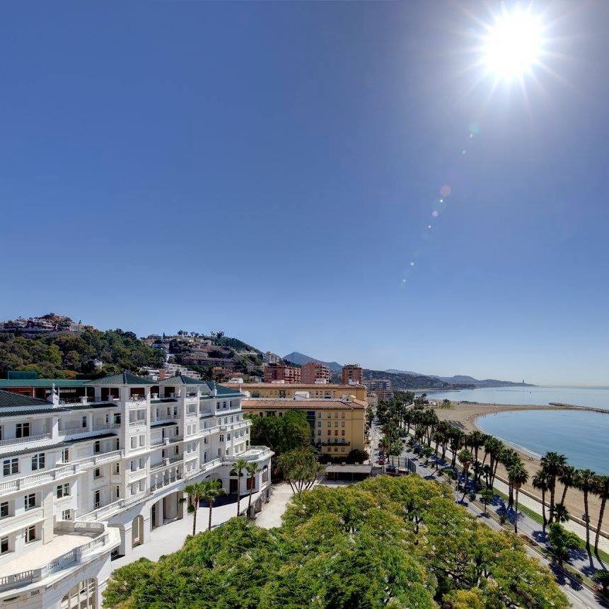 Gran Hotel Miramar Malaga vista playa de día