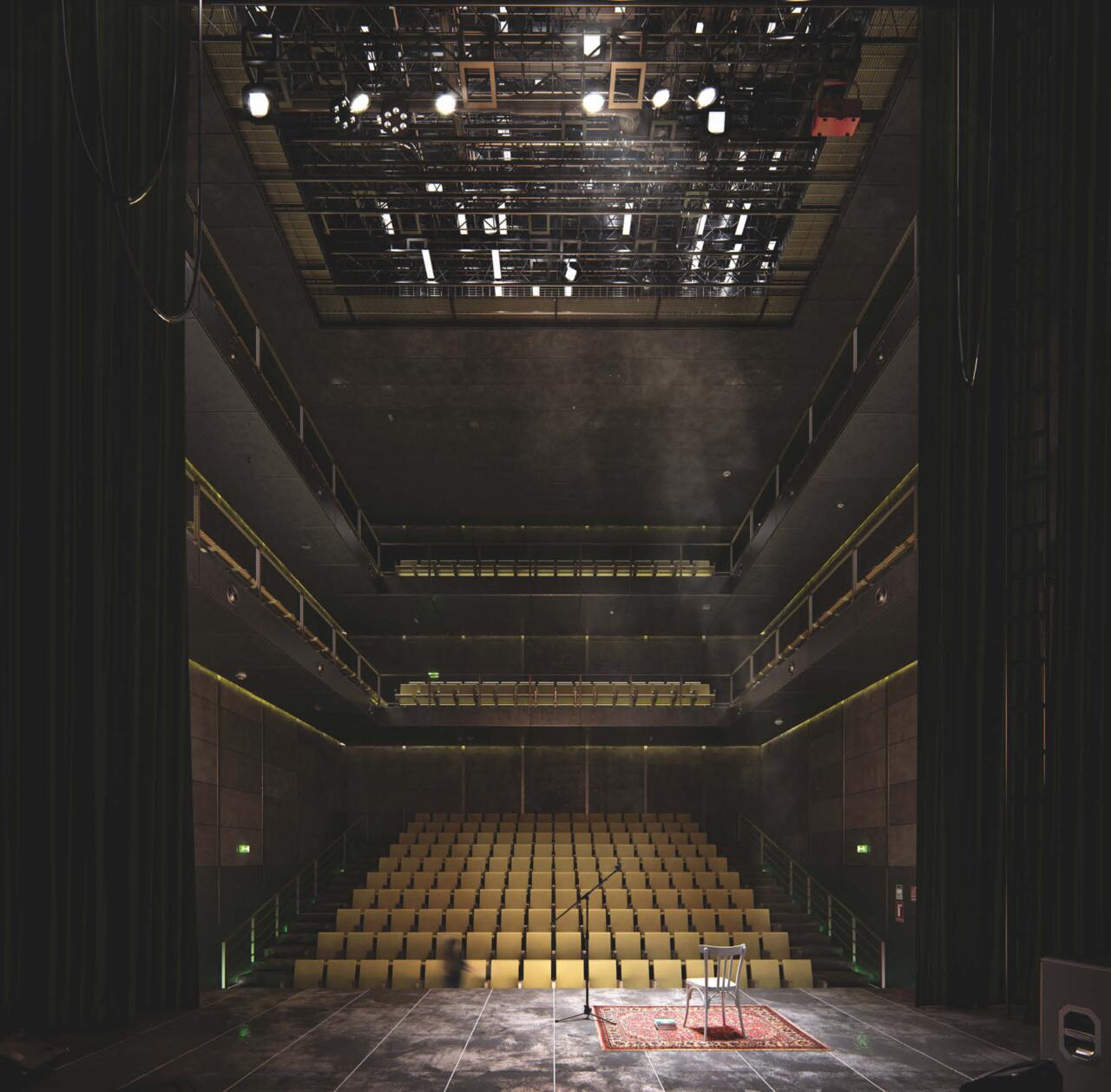 Escenario del Teatro Breton de los Herreros